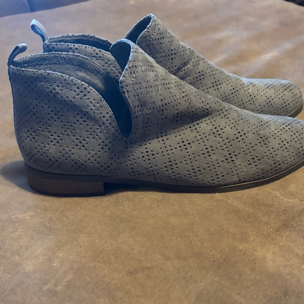 Dr. Scholl's Gray Chukka Boots
